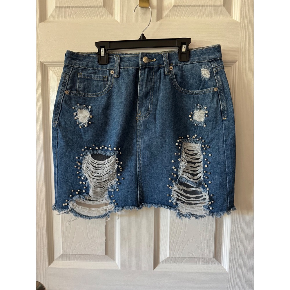 NWT Denim Blvd Mini Skirt Womens Size Large Distressed Studded Pearl Raw Hem